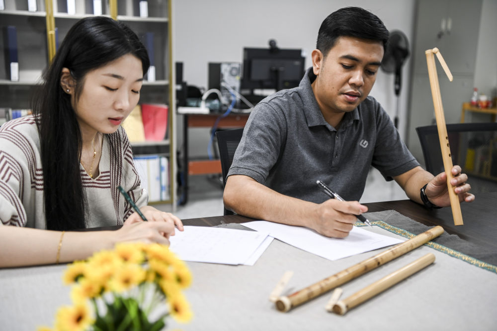 1697519793580136.jpeg mmjj10.jpeg