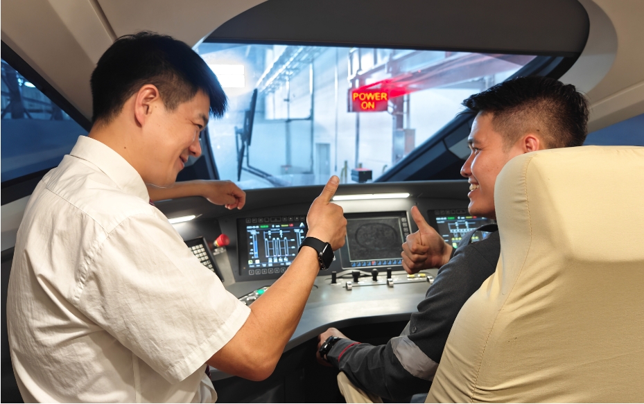 1697629107623928.png 驾驶.png